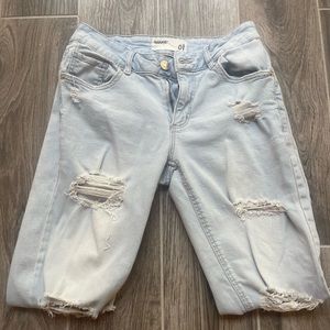 Light wash Ripped Jeans